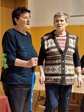 Ani in Francka sta zapeli več pesmi